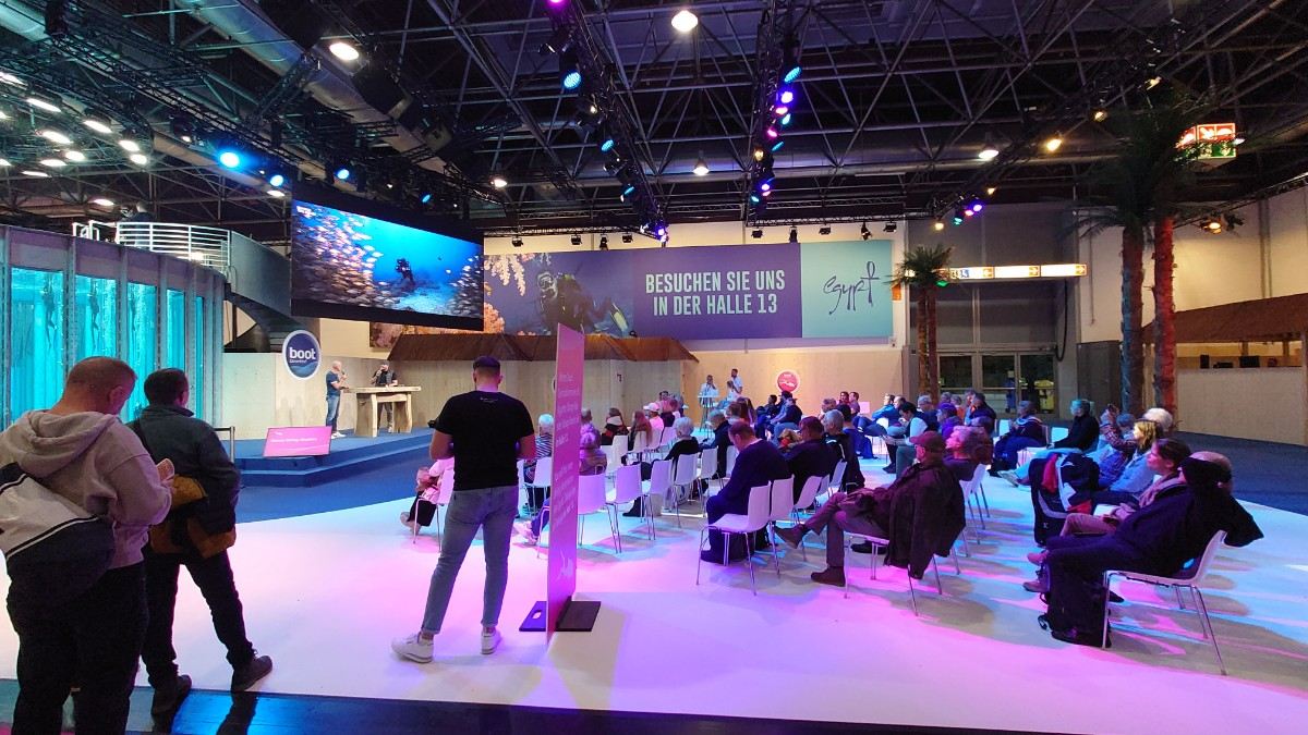 中國(guó)科技實(shí)力搶眼 | 志藍(lán)技術(shù)——水下通信導(dǎo)航系統(tǒng)亮相 BOOT Dusseldorf 中國(guó)科技實(shí)力搶眼 | 志藍(lán)技術(shù)——水下通信導(dǎo)航系統(tǒng)亮相 BOOT Dusseldorf