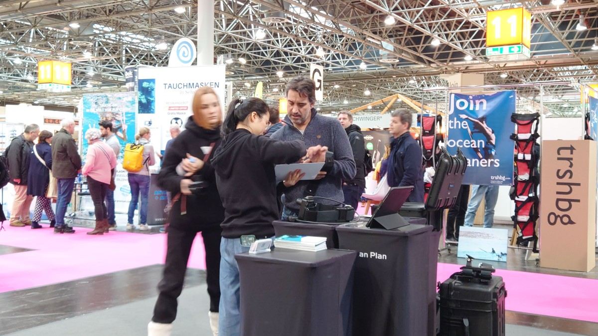 中國(guó)科技實(shí)力搶眼 | 志藍(lán)技術(shù)——水下通信導(dǎo)航系統(tǒng)亮相 BOOT Dusseldorf 中國(guó)科技實(shí)力搶眼 | 志藍(lán)技術(shù)——水下通信導(dǎo)航系統(tǒng)亮相 BOOT Dusseldorf